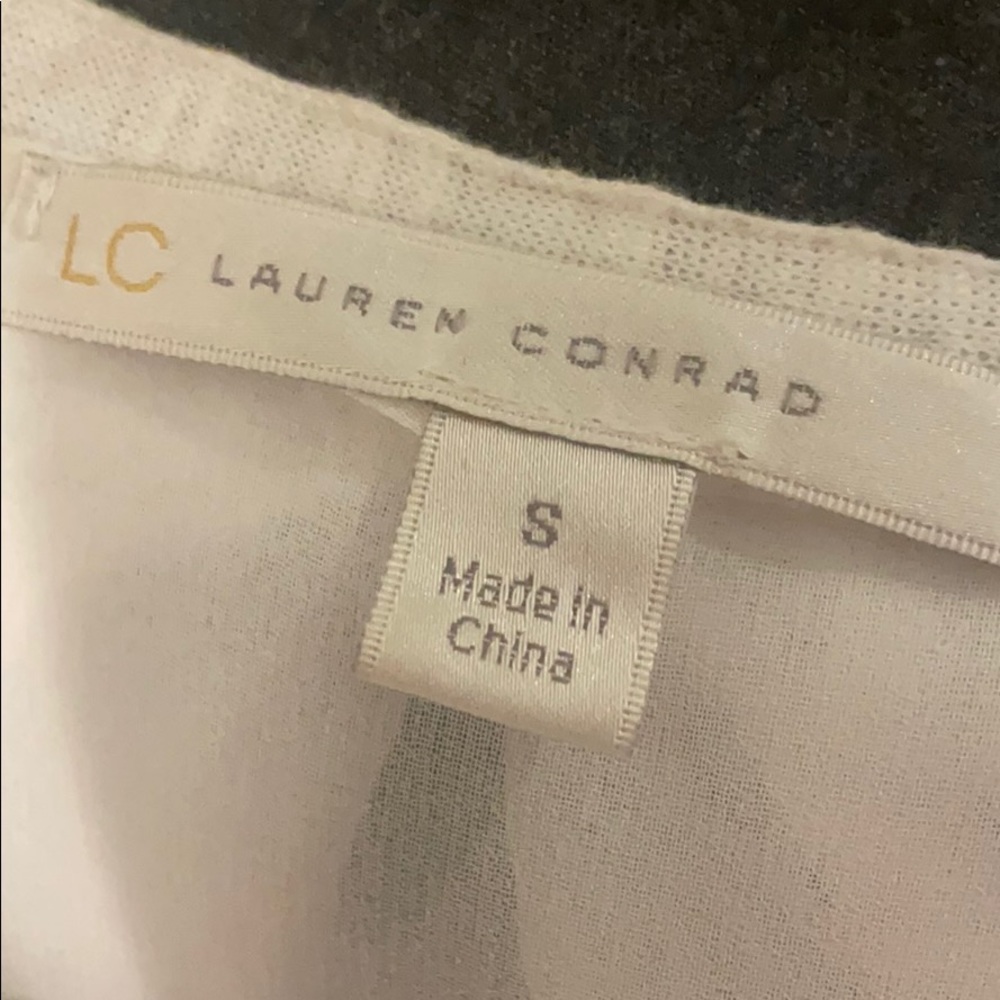 LC Sweater - Picture 4 of 4
